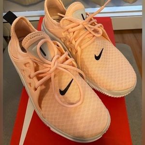 Nike Acalme Sneakers Womens
